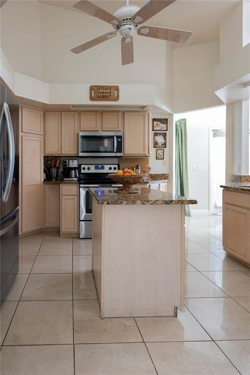 1915 Sw 40th Place - Photo 12