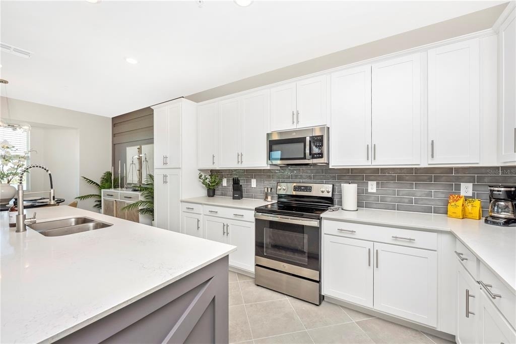 12140 Wellen Golf Street - Photo 4