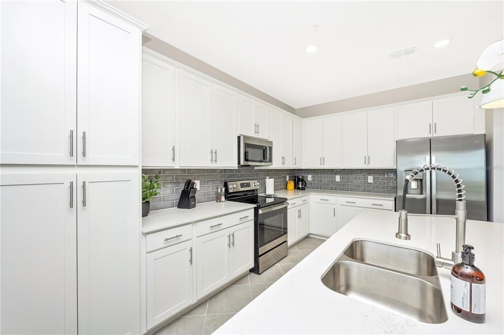12140 Wellen Golf Street - Photo 3
