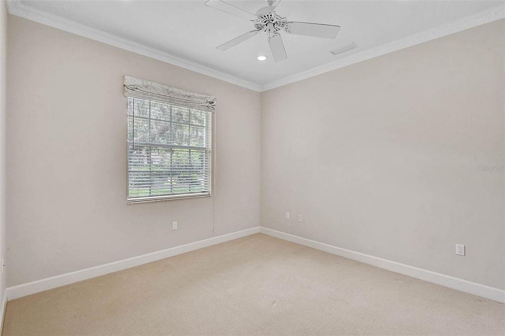 852 Macewen Drive - Photo 34