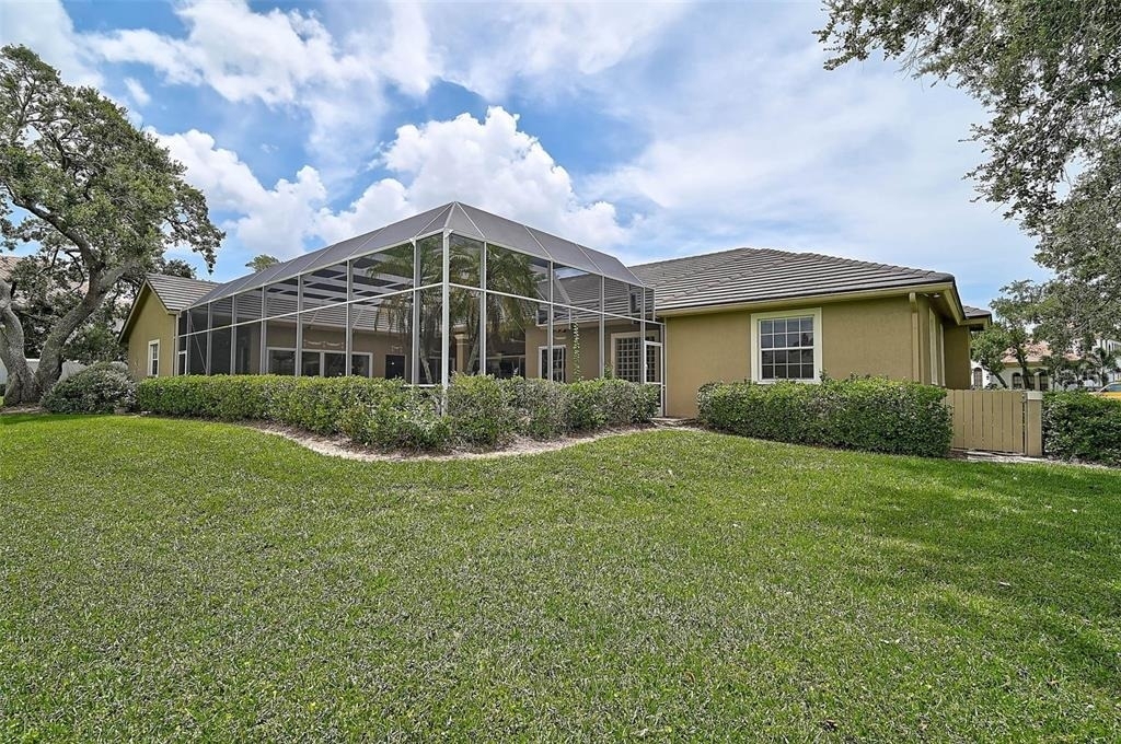 852 Macewen Drive - Photo 46