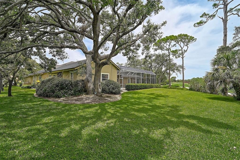 852 Macewen Drive - Photo 45