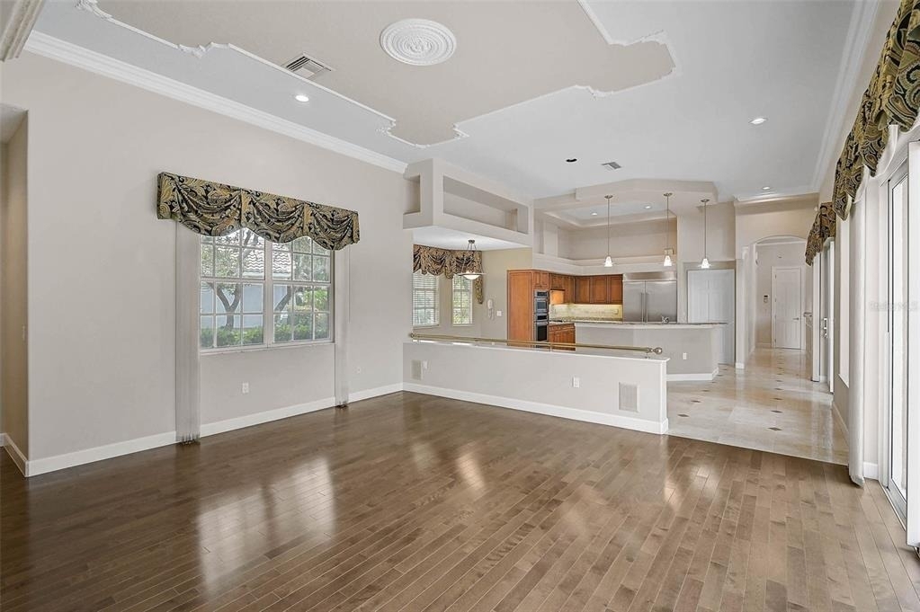 852 Macewen Drive - Photo 13