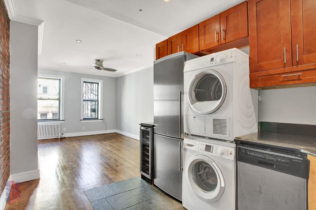 411 East 12th Street - Photo 2