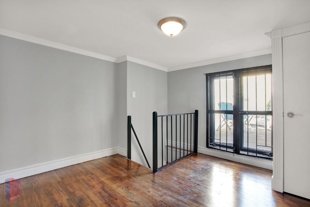 411 East 12th Street - Photo 7
