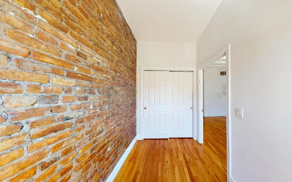 81 2nd Avenue - Photo 5