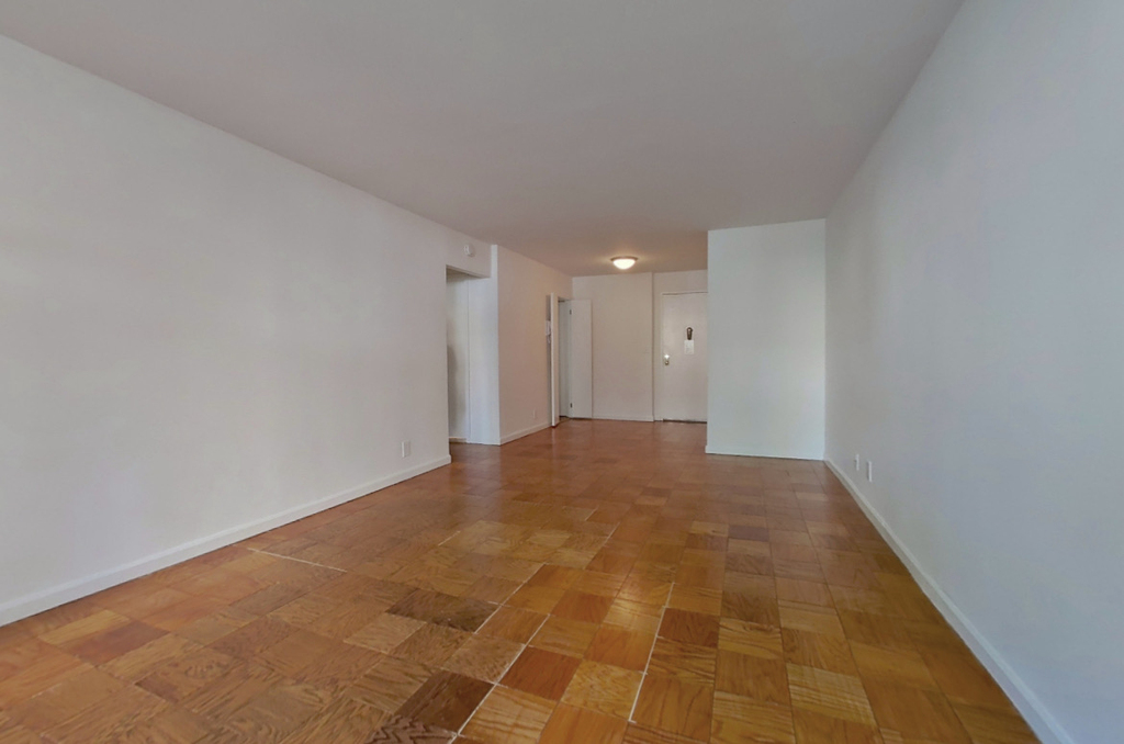 East 36th Street - Photo 5