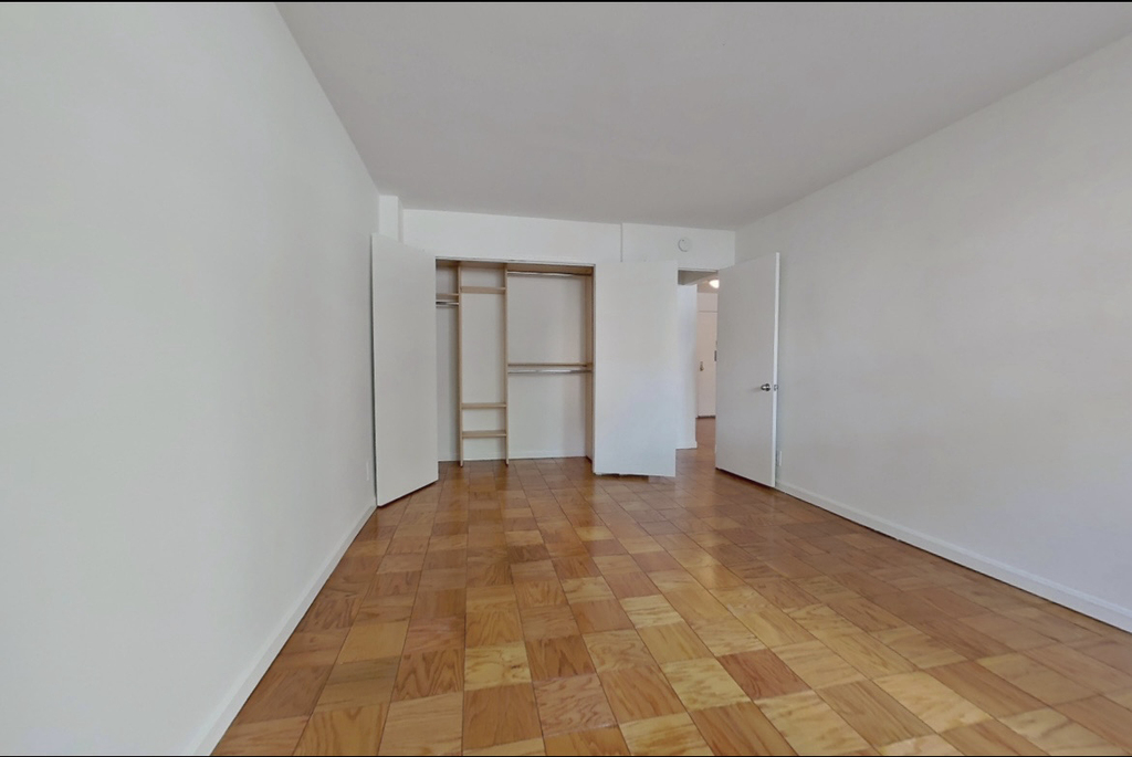 East 36th Street - Photo 1