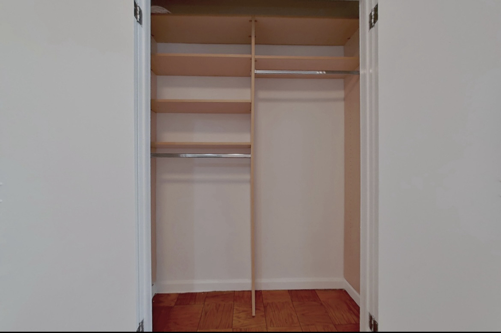 East 36th Street - Photo 6