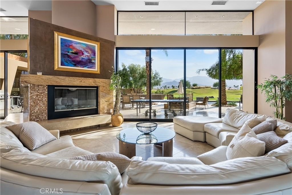 68 Royal Saint Georges Way - Photo 16