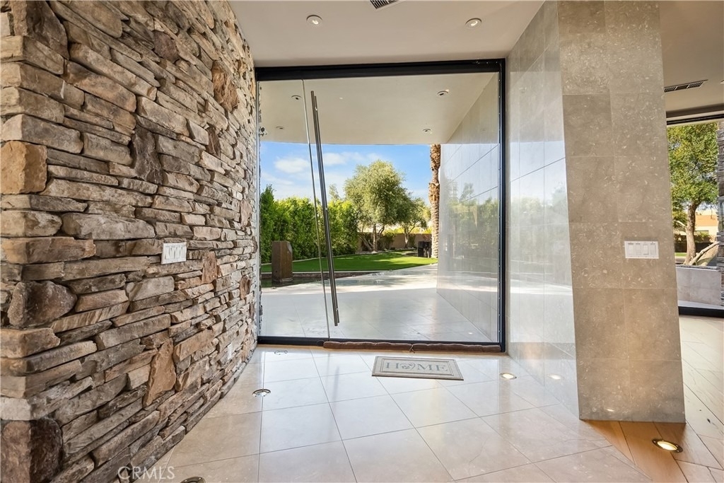 68 Royal Saint Georges Way - Photo 72