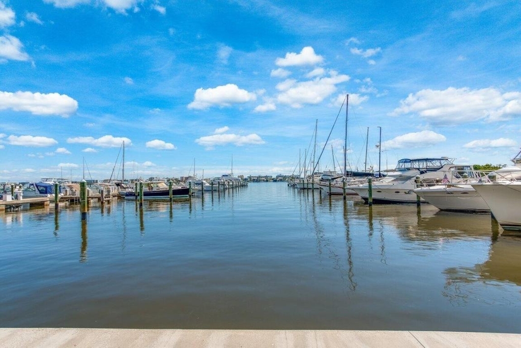 806 E Windward 301 Way - Photo 43