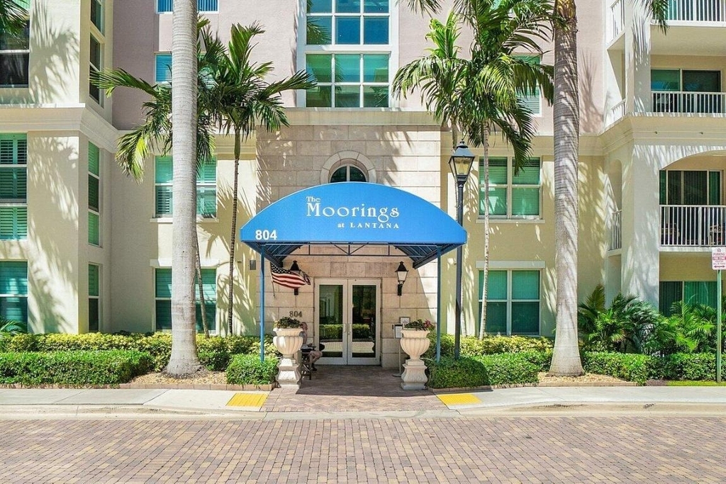806 E Windward 301 Way - Photo 4