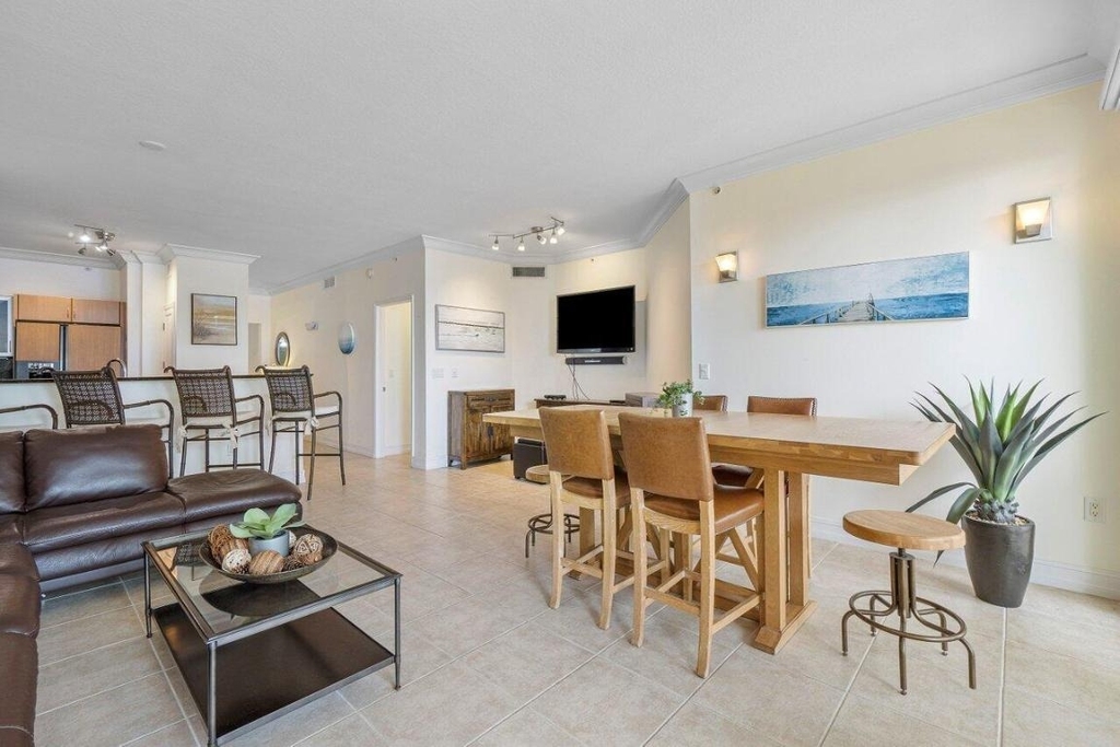806 E Windward 301 Way - Photo 11