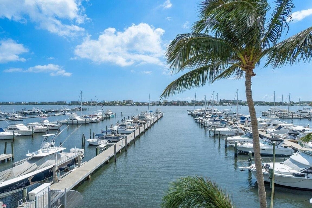 806 E Windward 301 Way - Photo 29