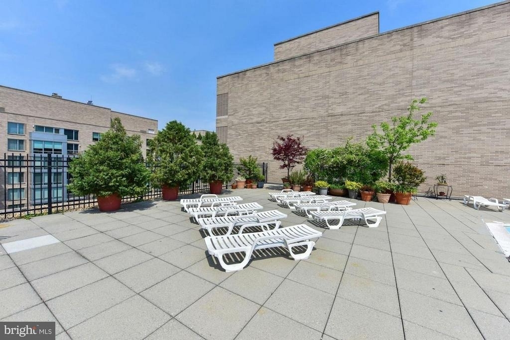 2201 L Street Nw - Photo 6