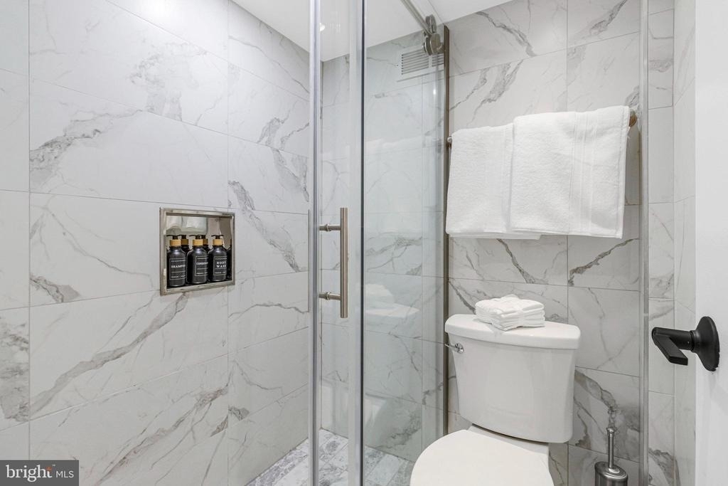 2201 L Street Nw - Photo 29