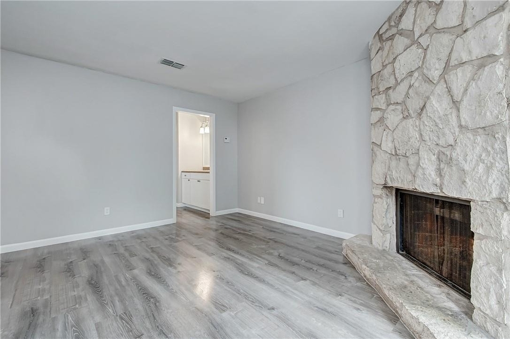 4307 S 1st St - Photo 8