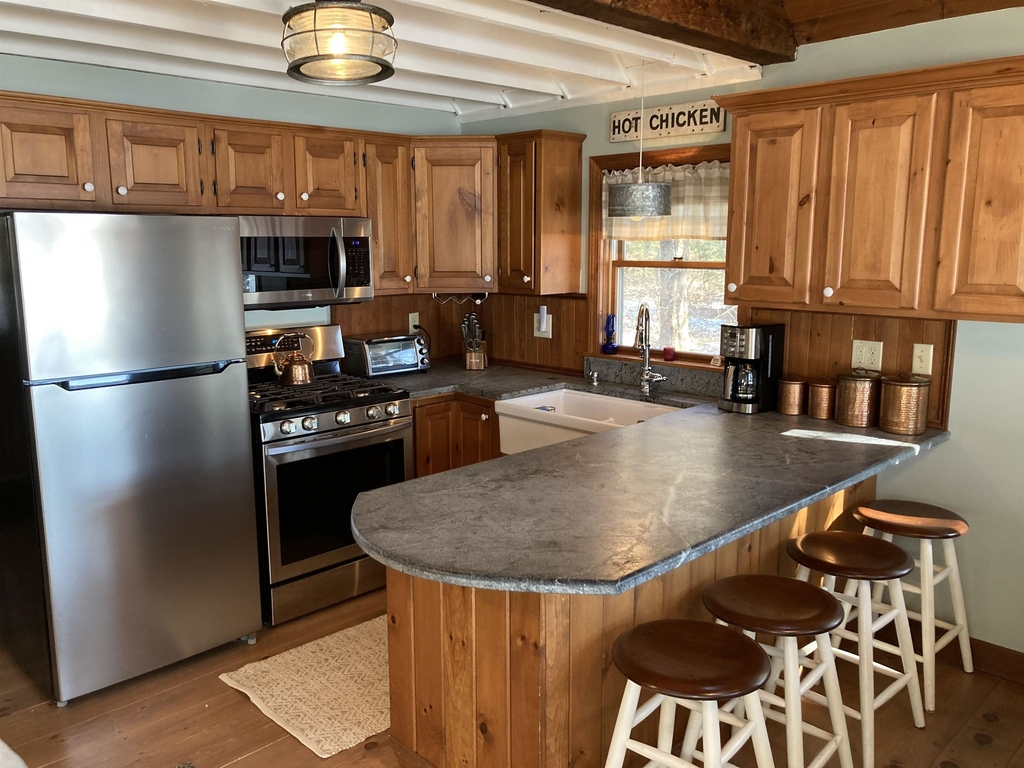 217 Bailey - Photo 6