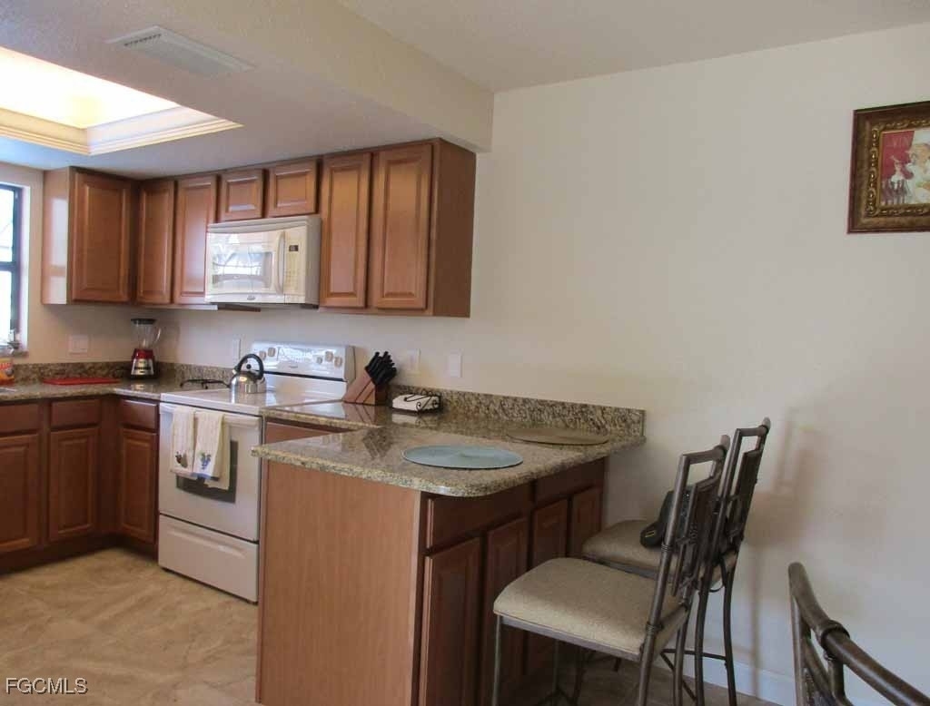 1510 Se 11th Place - Photo 5