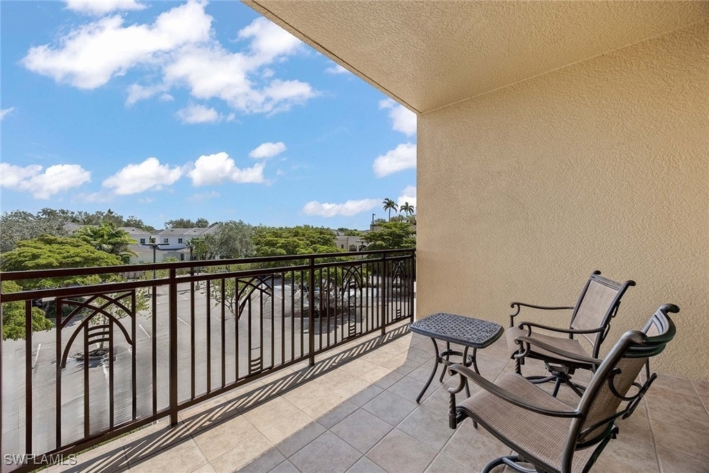 9115 Strada Place - Photo 23