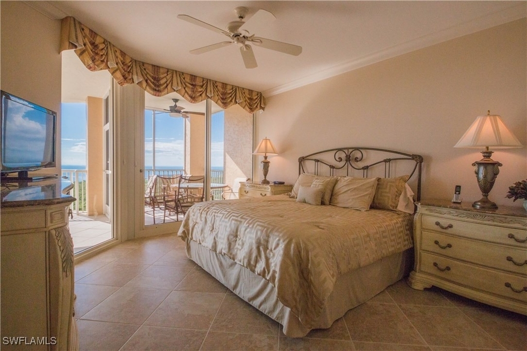 7117 Pelican Bay Boulevard - Photo 10