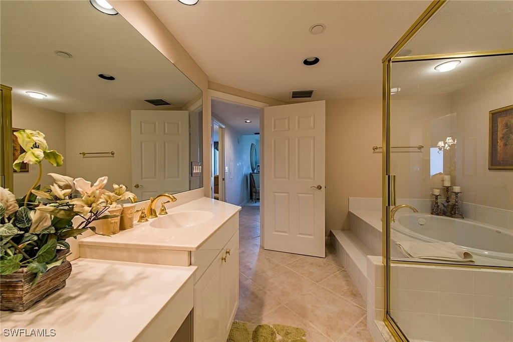 7117 Pelican Bay Boulevard - Photo 11