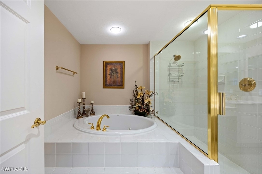7117 Pelican Bay Boulevard - Photo 21