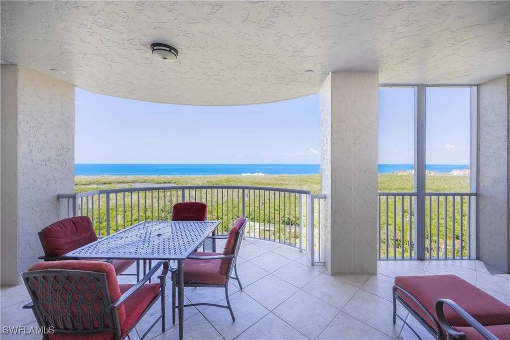 7117 Pelican Bay Boulevard - Photo 24