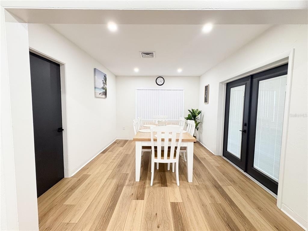 3054 Adrian Avenue - Photo 12