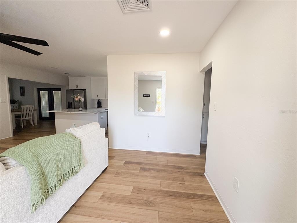 3054 Adrian Avenue - Photo 7