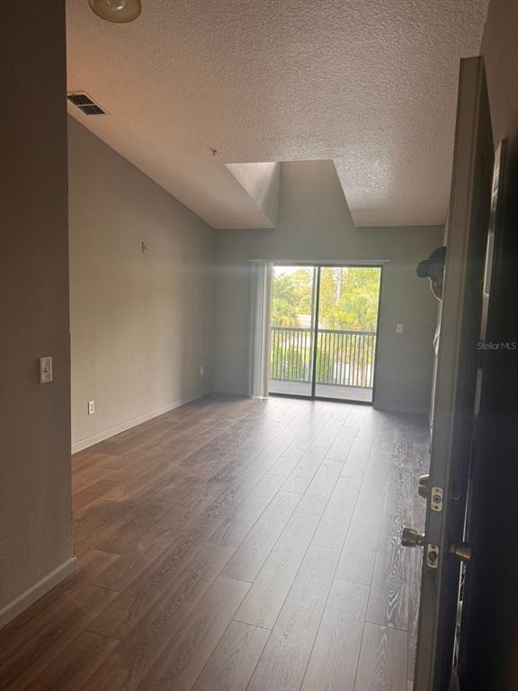 1132 S Pine Ridge Circle - Photo 3