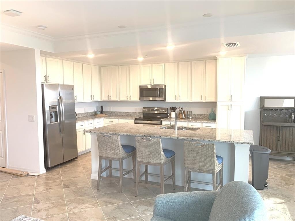 14091 Heritage Landing Boulevard - Photo 3