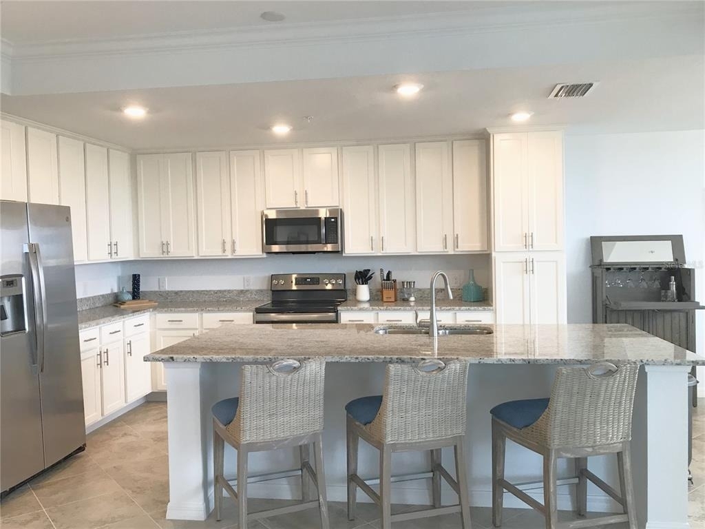 14091 Heritage Landing Boulevard - Photo 4