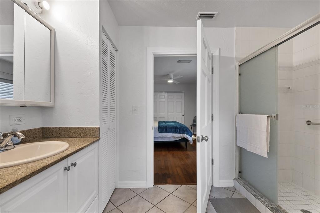 2469 Waldemere Street - Photo 19