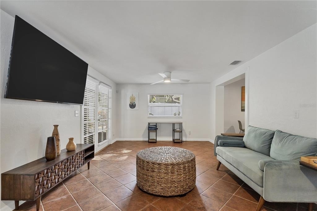2469 Waldemere Street - Photo 2
