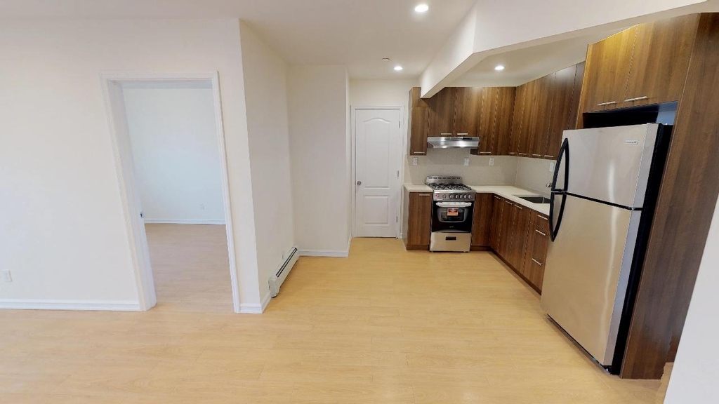 67-19 Austin Street - Photo 4