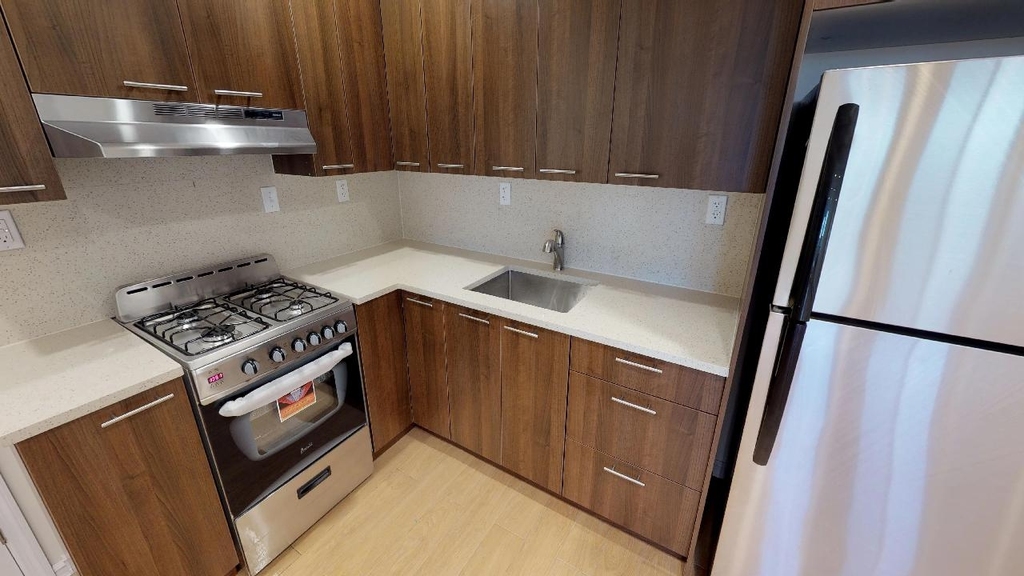 67-19 Austin Street - Photo 5