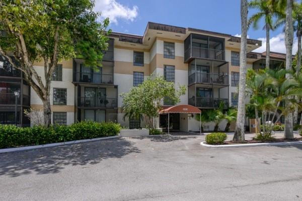 5530 Nw 44th Street - Photo 0