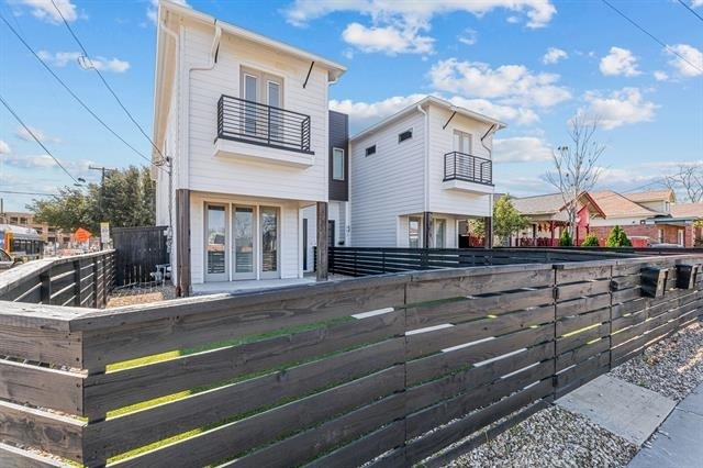 600 Melba Street - Photo 2