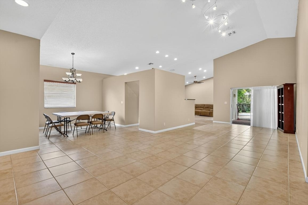 3511 Nw 4th Avenue - Photo 23