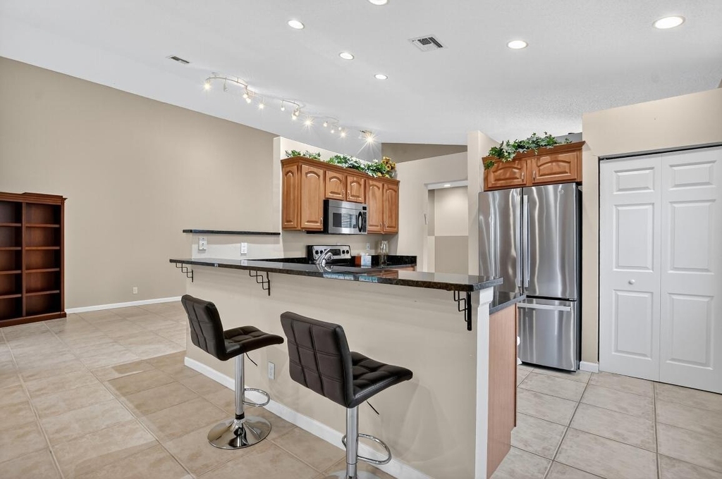 3511 Nw 4th Avenue - Photo 11