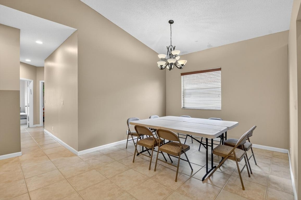 3511 Nw 4th Avenue - Photo 22