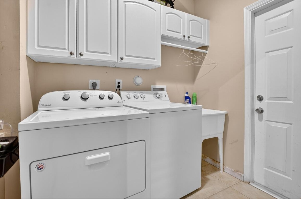 3511 Nw 4th Avenue - Photo 5