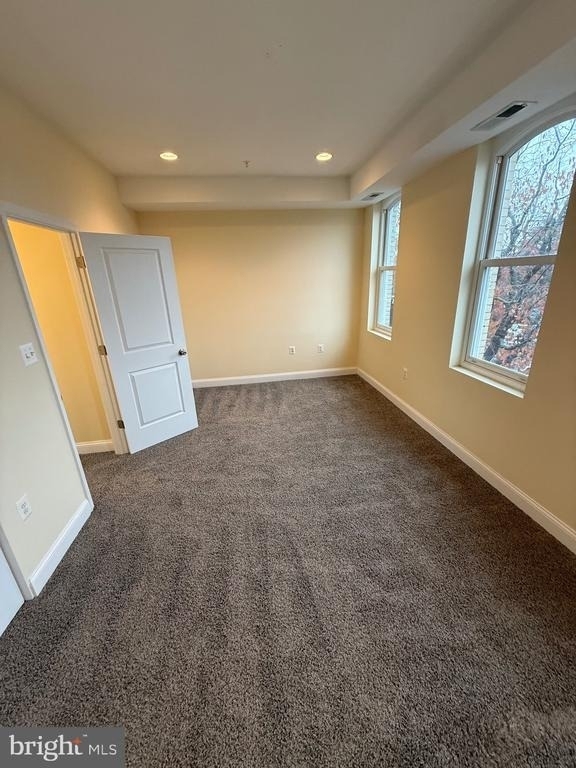 532 8th Street Se - Photo 13