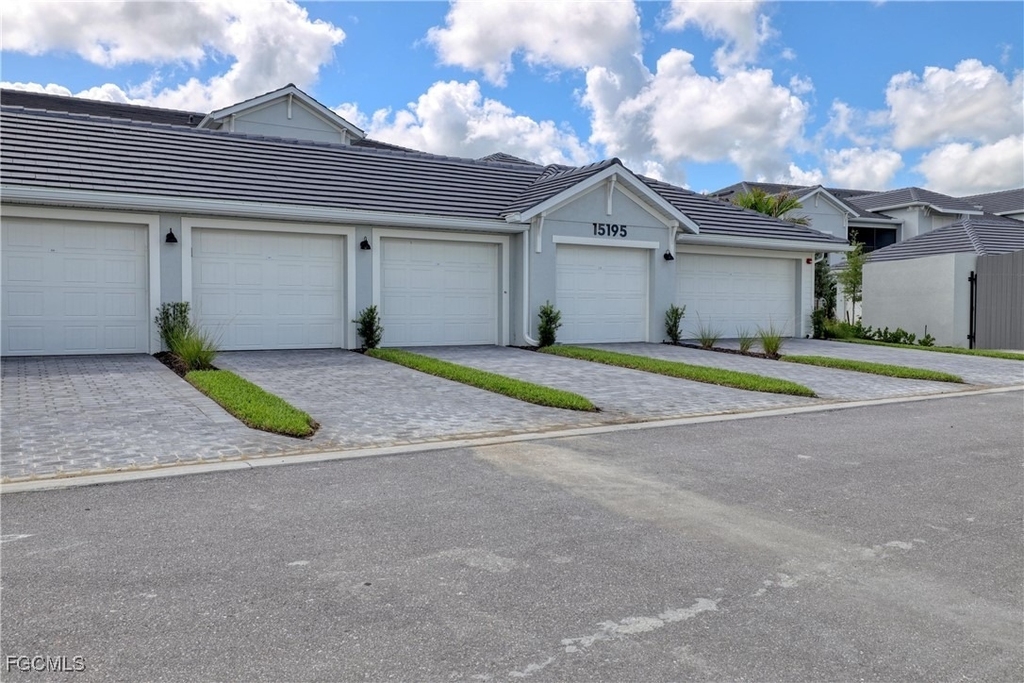 15195 Bluffton - Photo 1