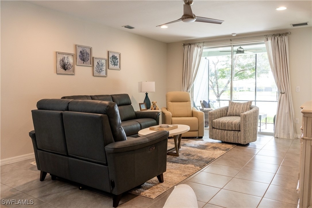 14888 Edgewater Circle - Photo 2