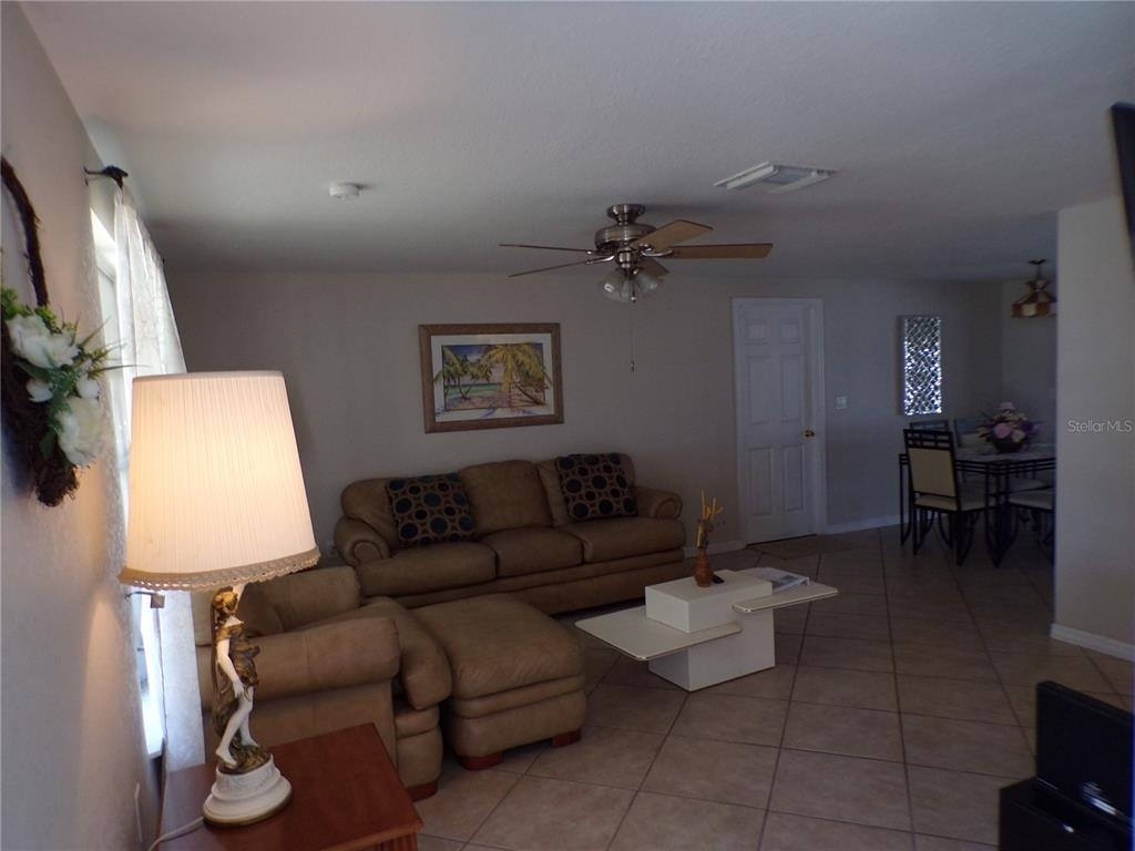 182 Chelsea Court Nw - Photo 1
