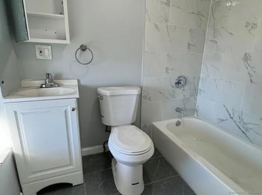 455 Main Street - Photo 3