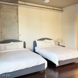 353 E Bonneville Avenue - Photo 4